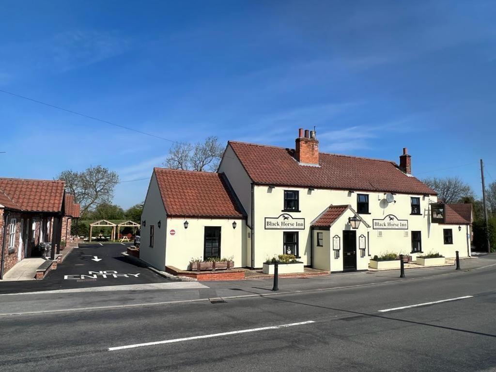 The Black Horse Inn Gainsborough Exterior foto