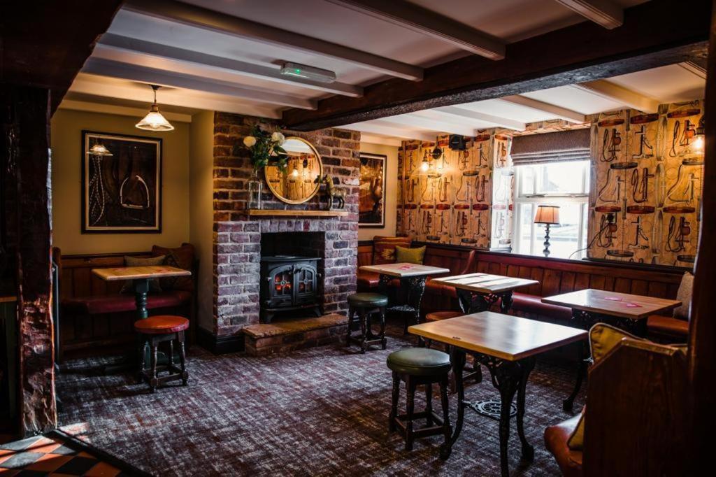 The Black Horse Inn Gainsborough Exterior foto